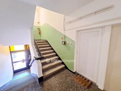 Eladó lakás Kecskemét