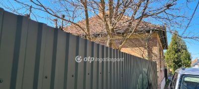 Eladó családi ház Szolnok