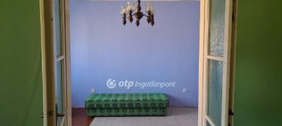Eladó családi ház Szolnok