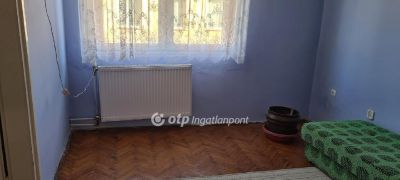 Eladó családi ház Szolnok
