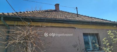 Eladó családi ház Szolnok