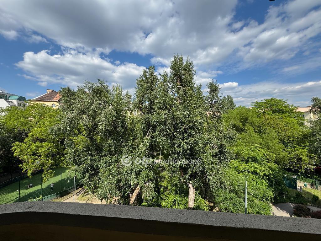Eladó lakás Budapest