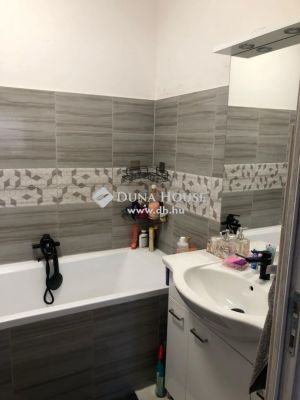 Eladó családi ház Győr