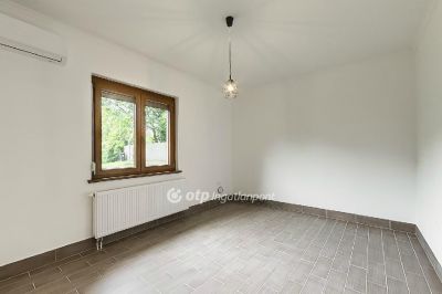 Eladó családi ház Érd