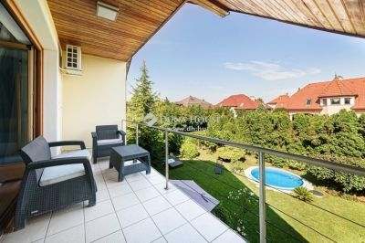 Eladó családi ház Törökbálint