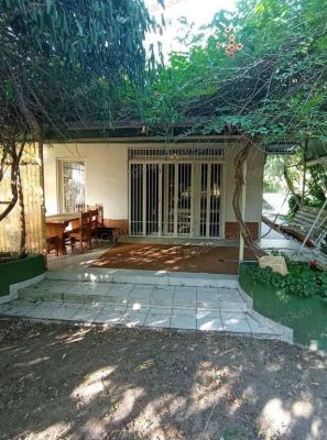 Eladó nyaraló Lakitelek