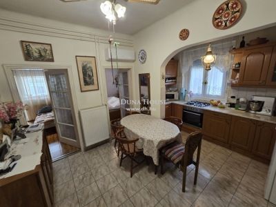 Eladó családi ház Pécel
