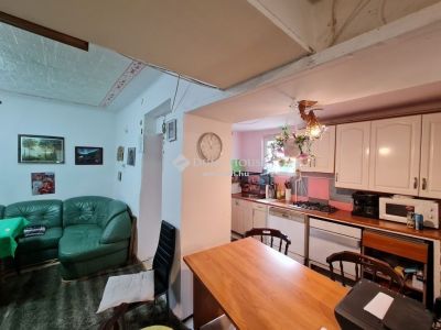 Eladó családi ház Budapest