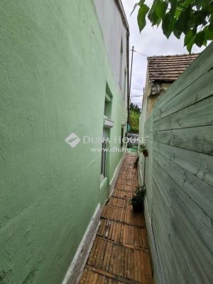 Eladó családi ház Budapest