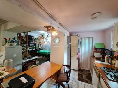 Eladó családi ház Budapest