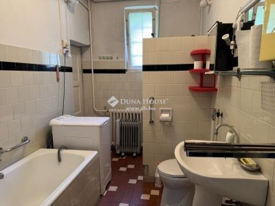 Eladó családi ház Budapest