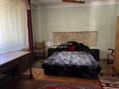 Eladó családi ház Budapest