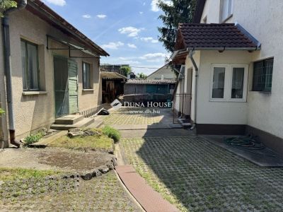 Eladó családi ház Budapest