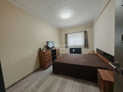 Eladó családi ház Vecsés