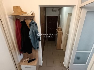 Eladó lakás Pécs