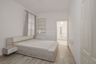 Eladó lakás Pécs