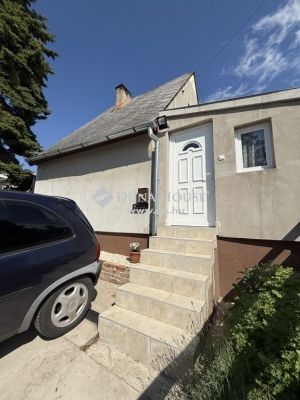 Eladó családi ház Pécs