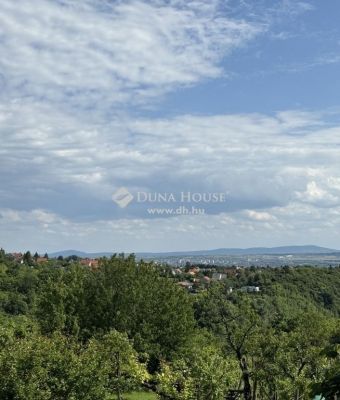 Eladó családi ház Pécs