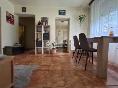 Eladó családi ház Görcsöny