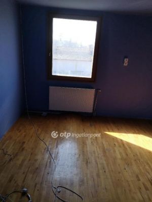 Eladó családi ház Tiszacsege
