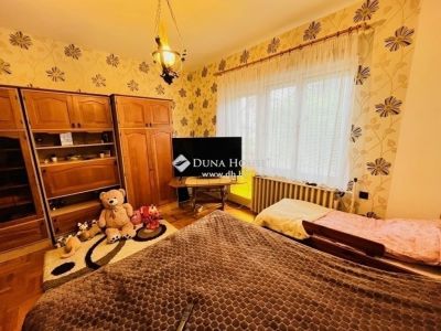 Eladó családi ház Mende