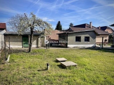 Eladó családi ház Vecsés