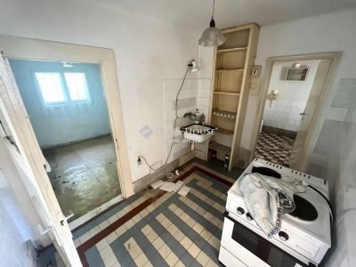 Eladó családi ház Budapest