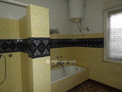 Eladó családi ház Budapest