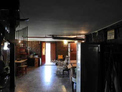 Eladó családi ház Budapest