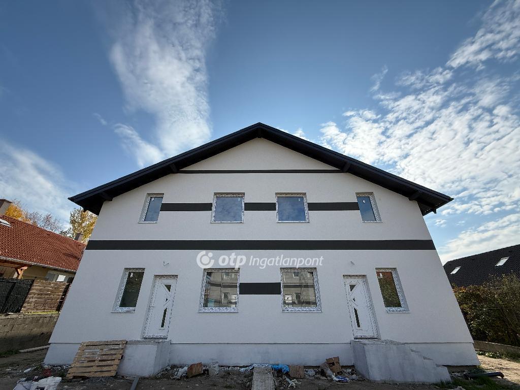 Eladó házrész Szigetszentmárton