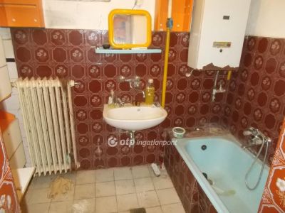 Eladó családi ház Budapest