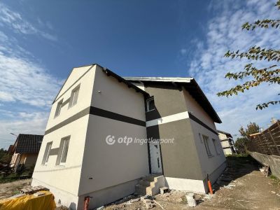 Eladó házrész Szigetszentmárton