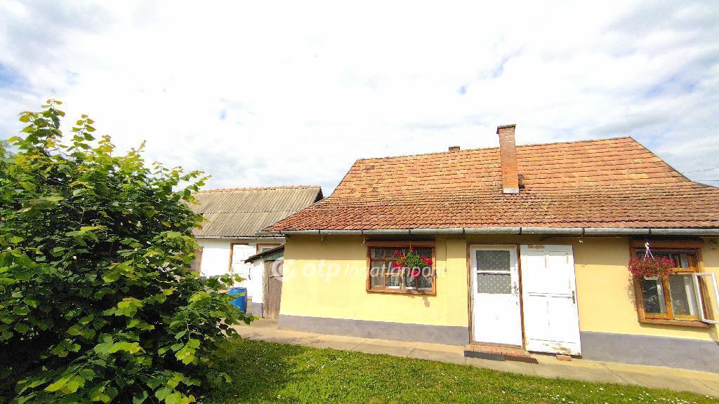 Eladó családi ház Szentes