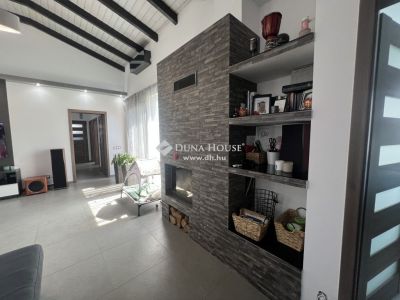 Eladó családi ház Szeged
