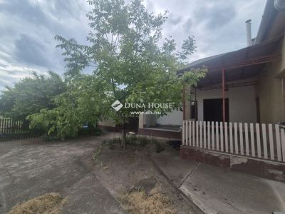 Eladó családi ház Dabas