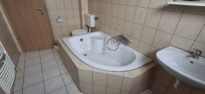 Kiadó lakás Taksony