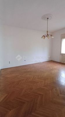 Eladó családi ház Budapest