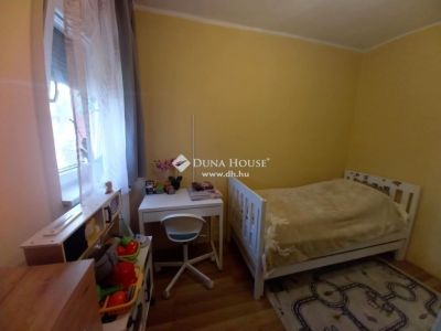Eladó családi ház Dunakeszi