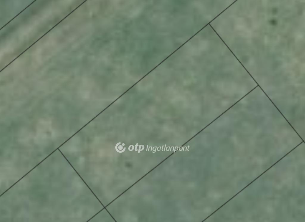 Eladó üdülőövezeti telek Kisköre