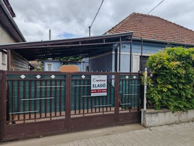 Eladó családi ház Vecsés
