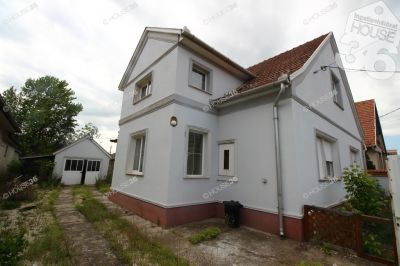 Eladó családi ház Kiskőrös
