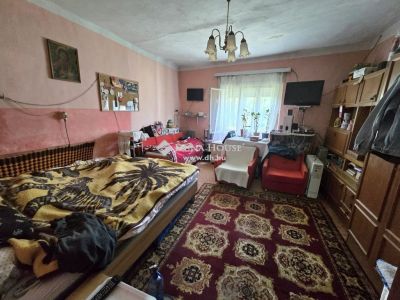 Eladó családi ház Bicsérd