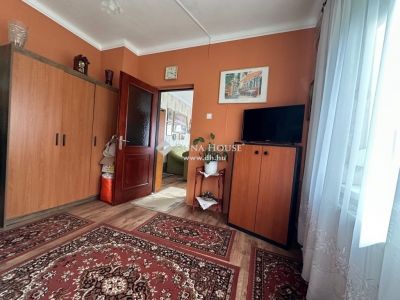 Eladó családi ház Nyáregyháza