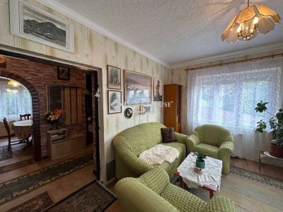 Eladó családi ház Nyáregyháza