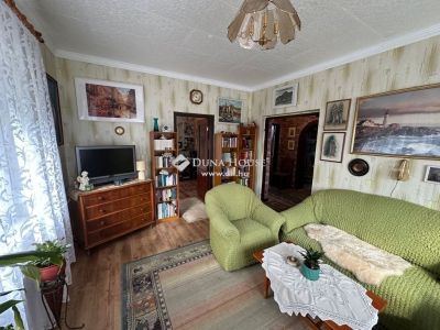 Eladó családi ház Nyáregyháza