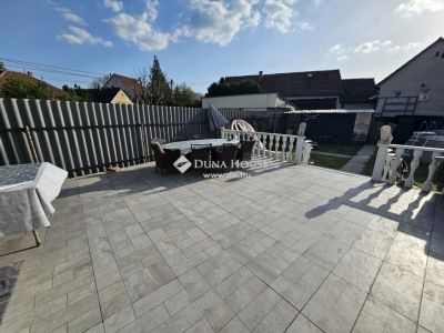 Eladó családi ház Üllő