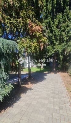 Eladó családi ház Vecsés