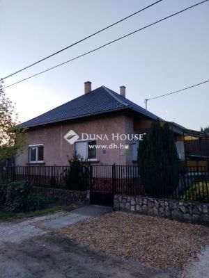 Eladó családi ház Monor