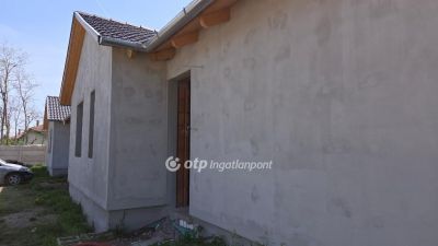 Eladó sorház Kiskunlacháza