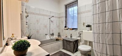 Eladó családi ház Budaörs